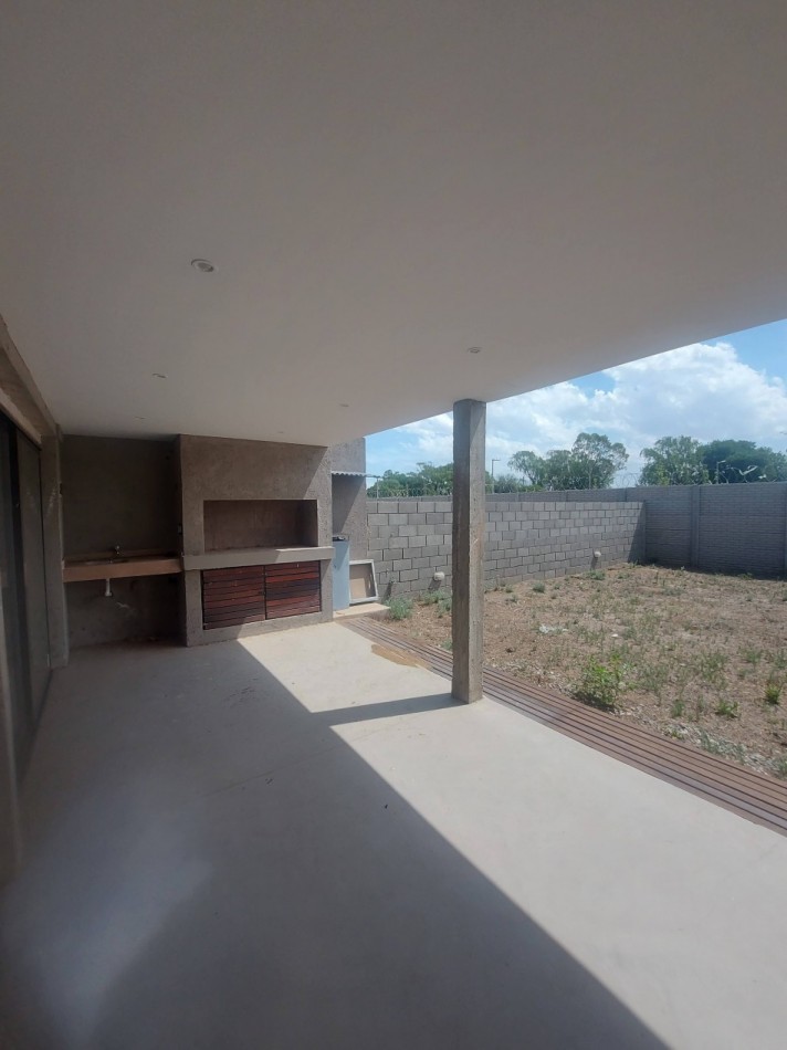 Duplex a Estrenar B° Distrito Sur