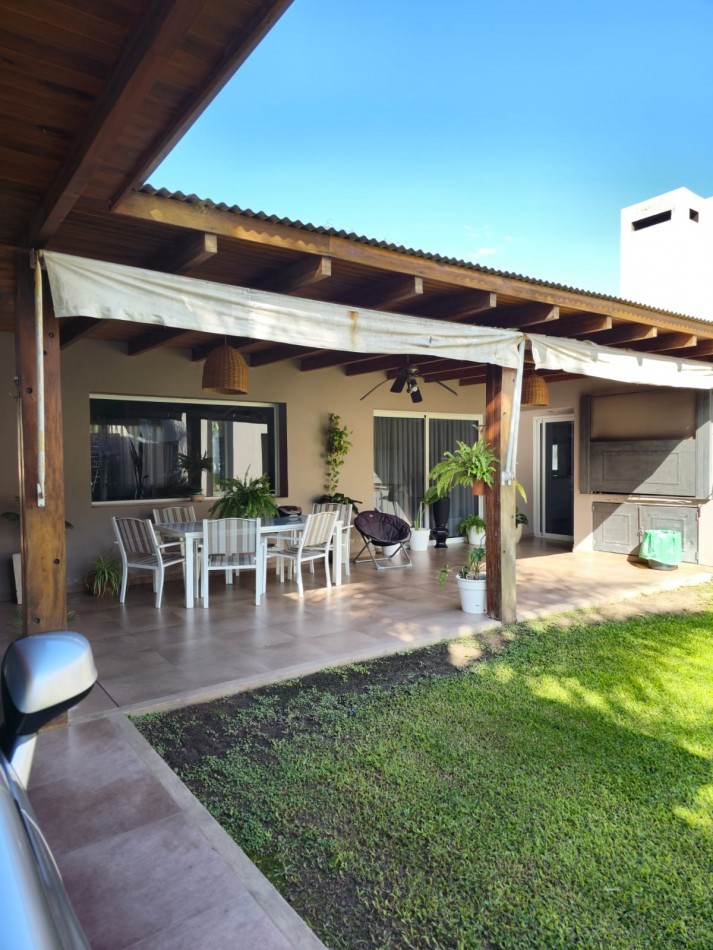 Country San Isidro, Villa Allende. Casa desarrollada en una sola Planta.