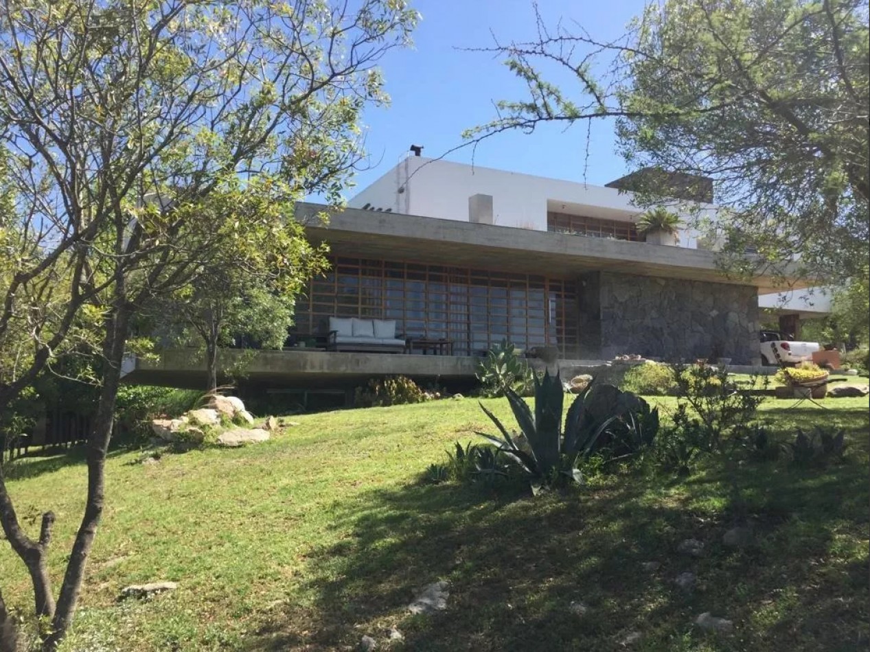 Notable Casa en Tierralta, recibe menor