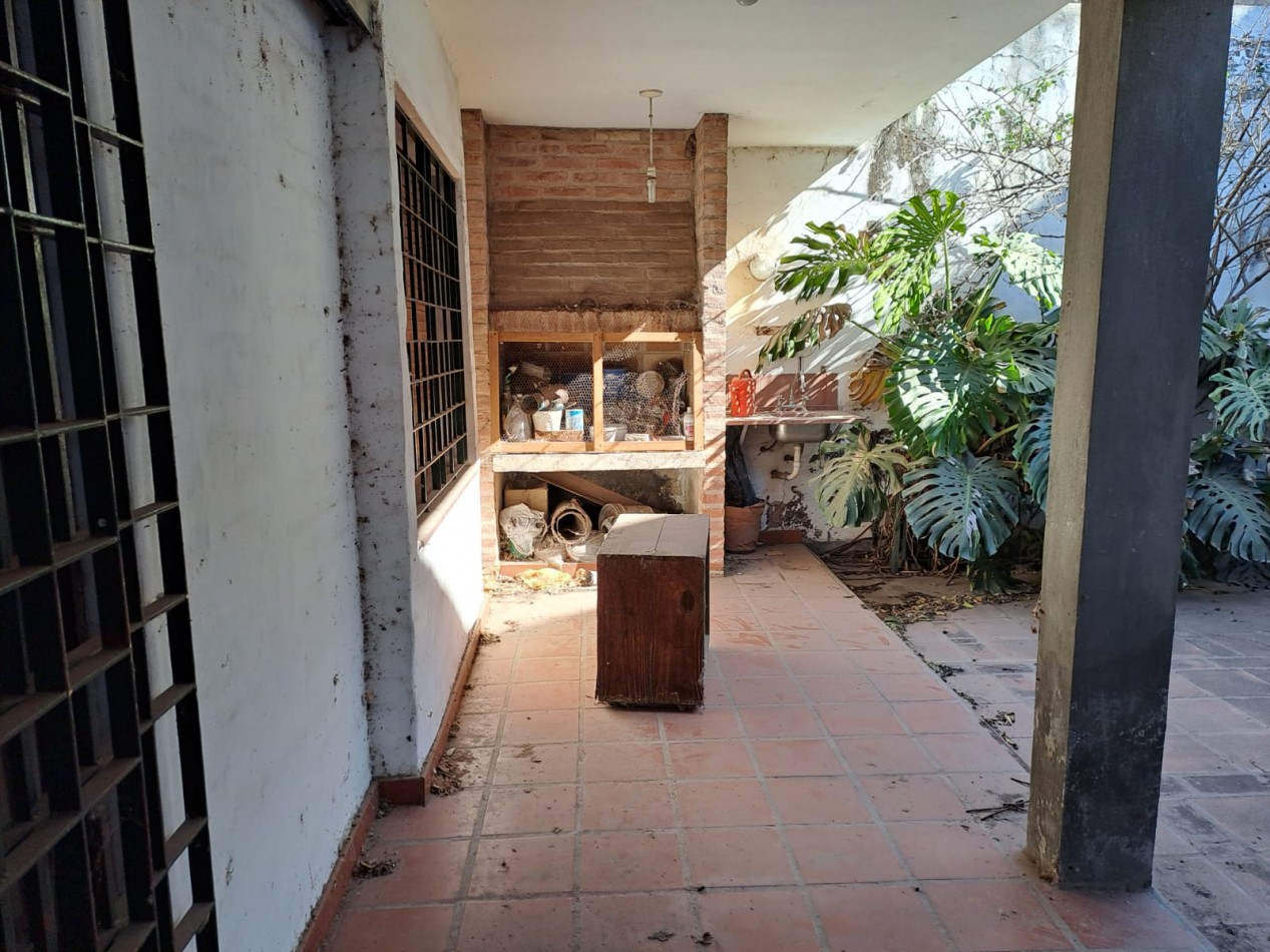 Oportunidad Casa 5 cuadras de patio olmos