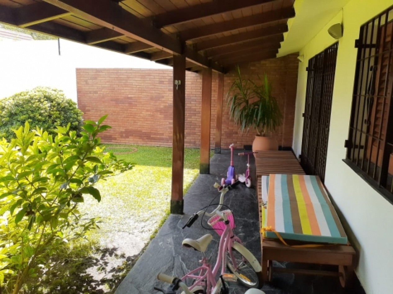 Hermosa casa en el corazon de Granja de Funes