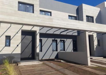 Duplex de Categoria en Colinas de Manantiales